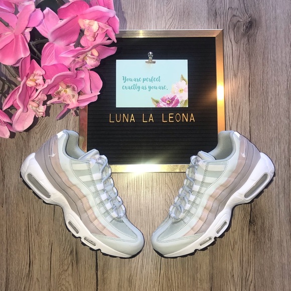 NWT 🔥 NIKE AIR MAX 95 MOON PARTICLE SNEAKER, sz 9 - Picture 2 of 8